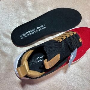 NEW K SWISS GaryVee “entrepreneur” men’s 10